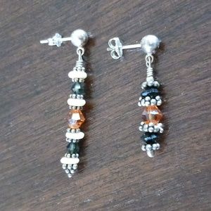 925 Dangle Pierced Earring mismatch 1.5 & 1.25" (silver black white orange)